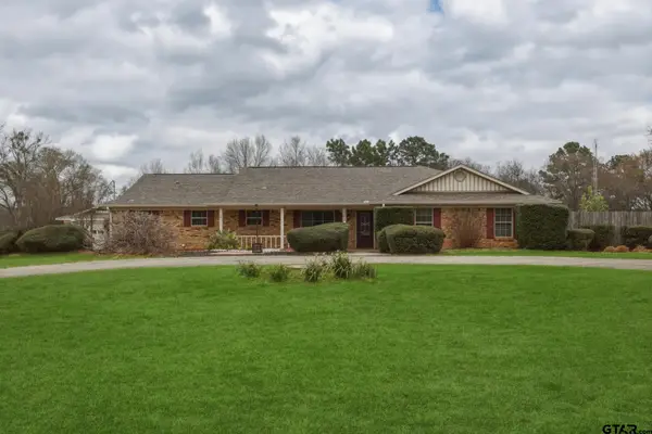 1302 Jeff Davis Dr., Tyler, TX 75703