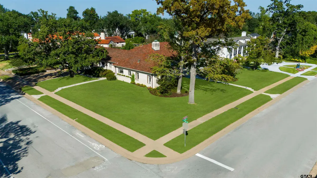 407 W 6th St, Tyler, TX 75701 - #1