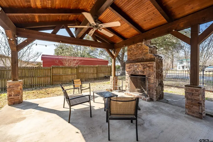 322 N Oleander Street, Grand Saline, TX 75140 - #3