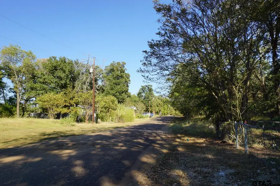1688 Doc Holiday Dr, Log Cabin, TX 75148 - #2
