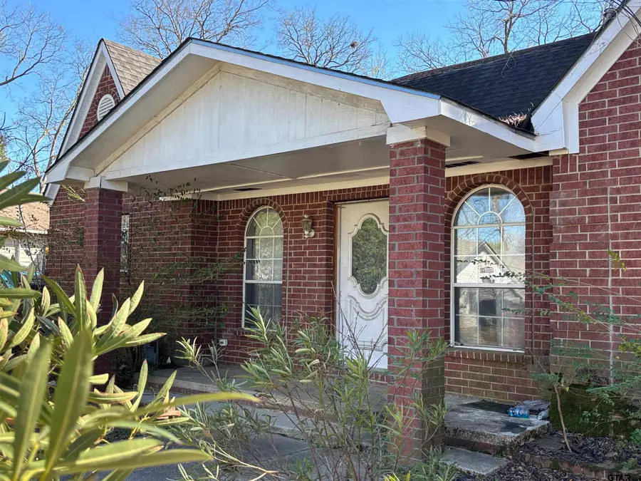 421 E Rosedale St, Tyler, TX 75702 - #2