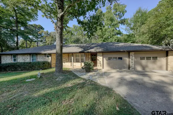 114 Hideaway Ln E, Hideaway, TX 75771