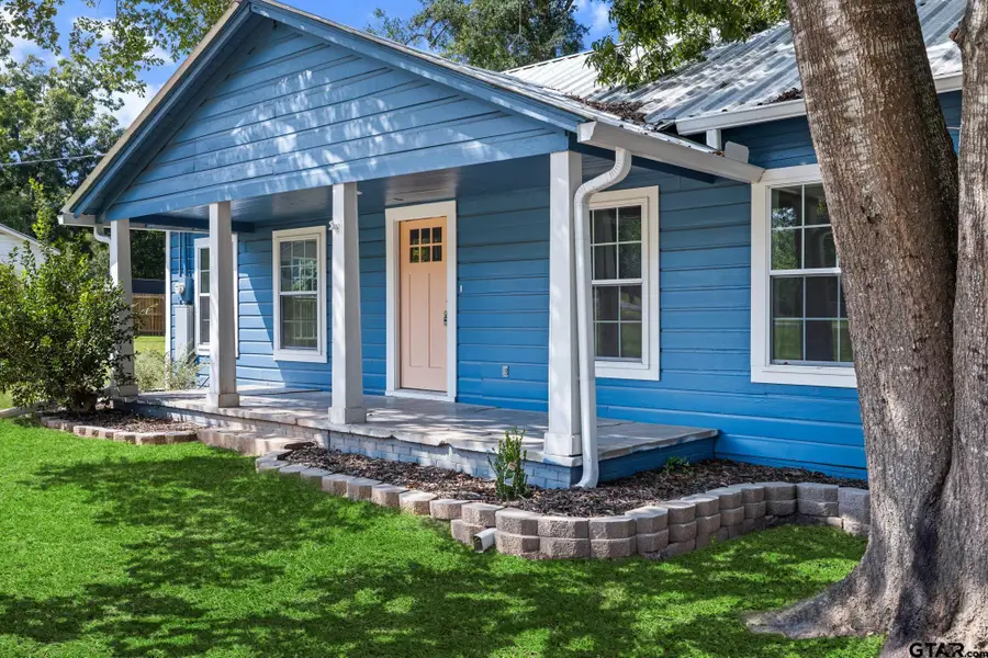 607 E Duval, Troup, TX 75789 - #2