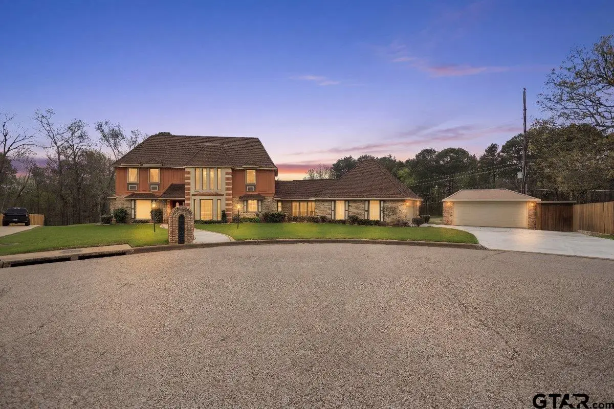 1102 Richwood St., Longview, TX 75604 - #1