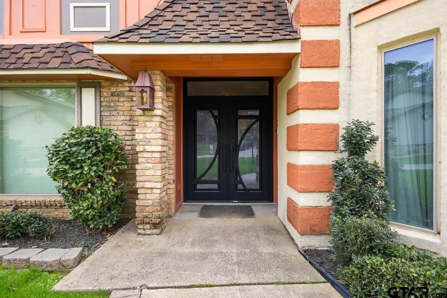 1102 Richwood St., Longview, TX 75604 - #3