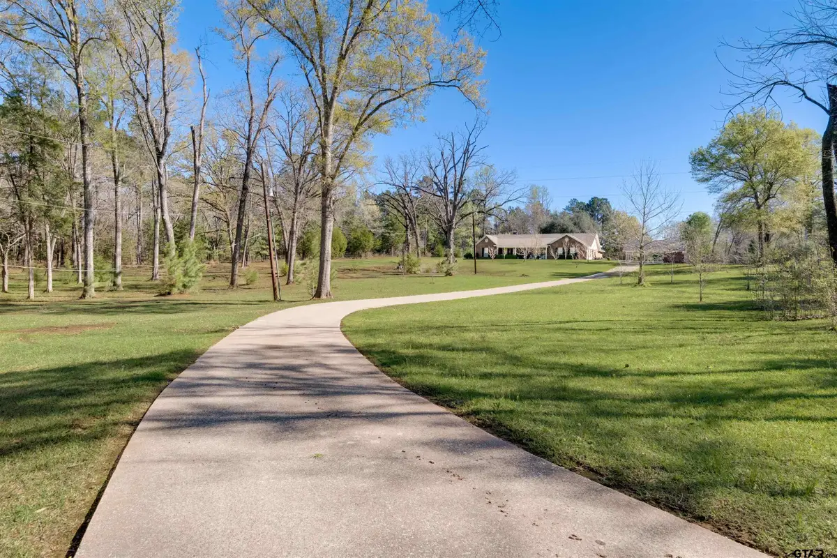 312 Southhill Rd, Palestine, TX 75801 - #1