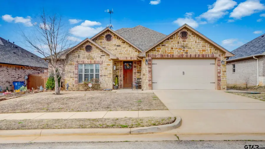 336 Kingdom Blvd, Lindale, TX 75771 - #2