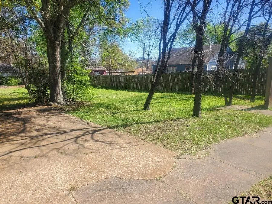 1206 S Glenwood, Tyler, TX 75702 - #2