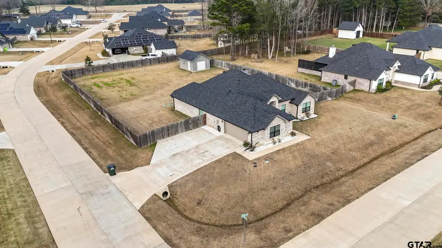 14144 Foxtail Dr, Flint, TX 75762 - #3