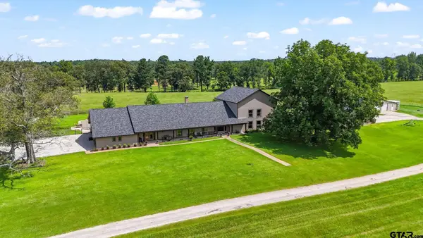 11074 Highway 64 W, Overton, TX 75684