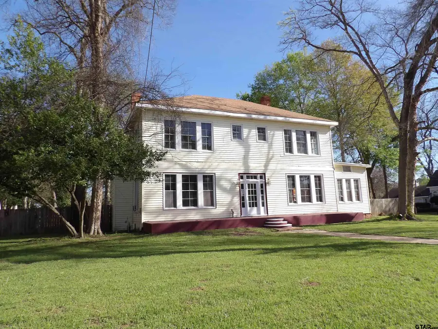 718 E Houston Avenue, Crockett, TX 75835 - #3
