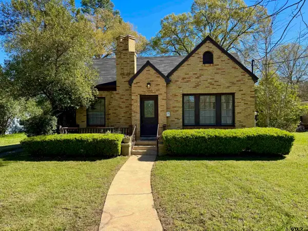 106 S Grace Street, Crockett, TX 75835