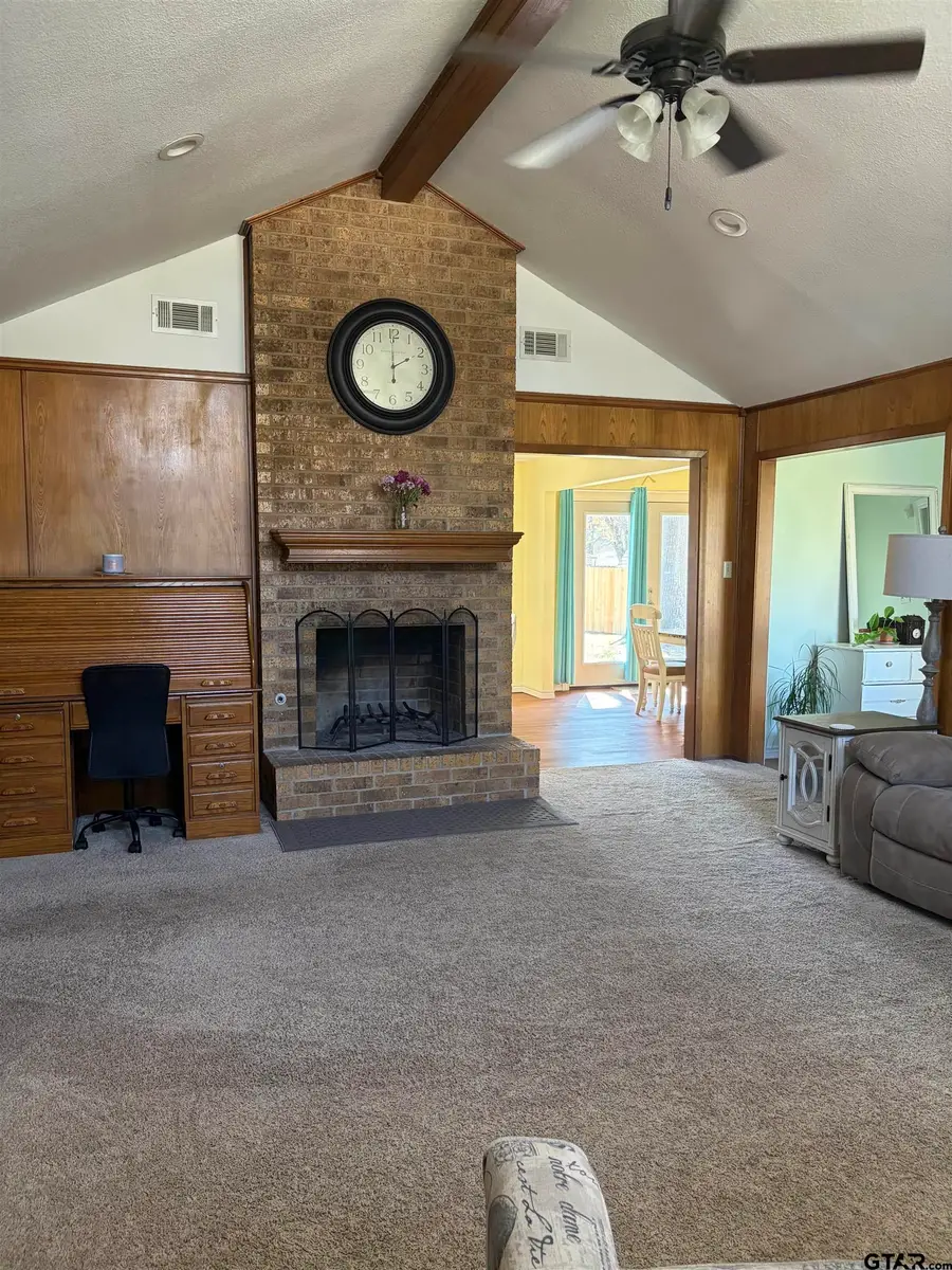 406 Dublin Ave, Tyler, TX 75703 - #3