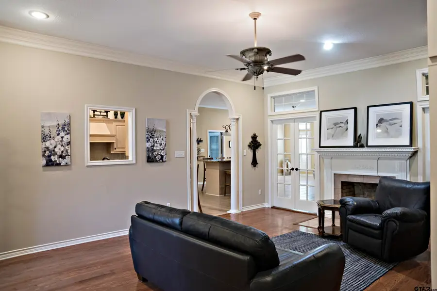 111 LONNIE DR., Athens, TX 75751 - #3