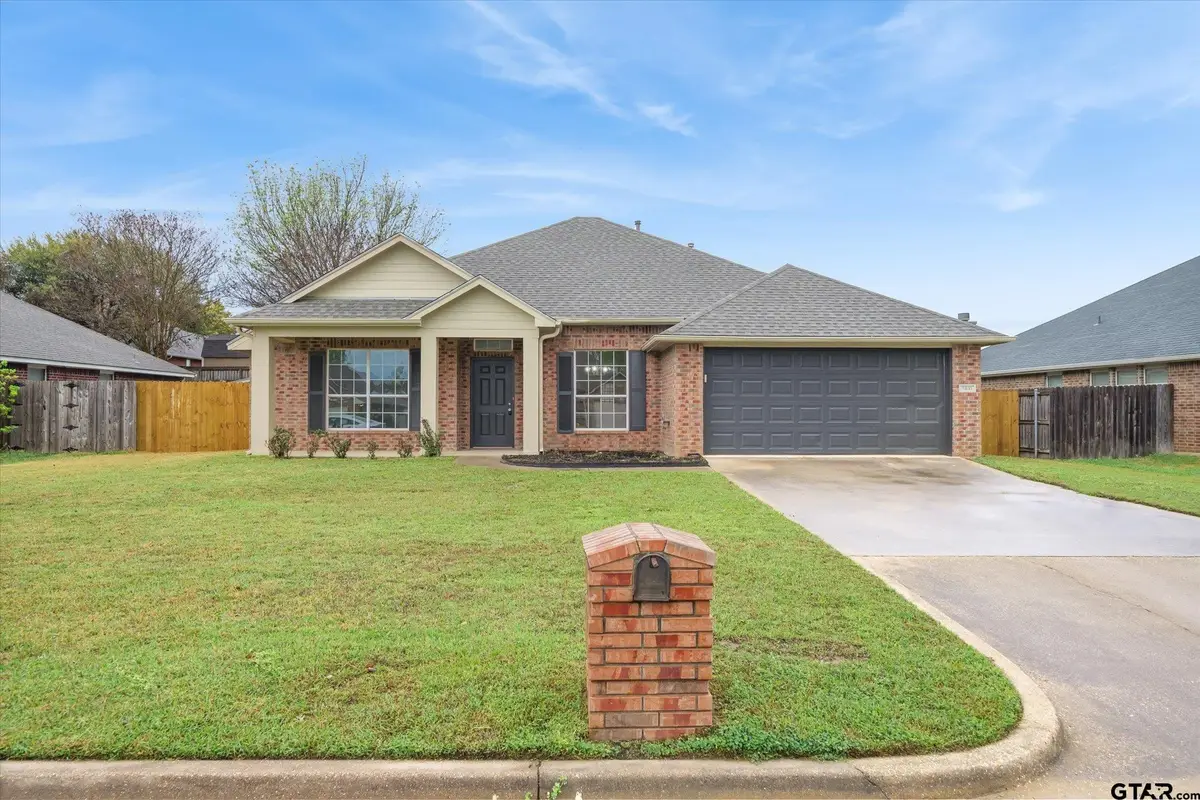 1811 Ruby Cv, Whitehouse, TX 75791 - #1