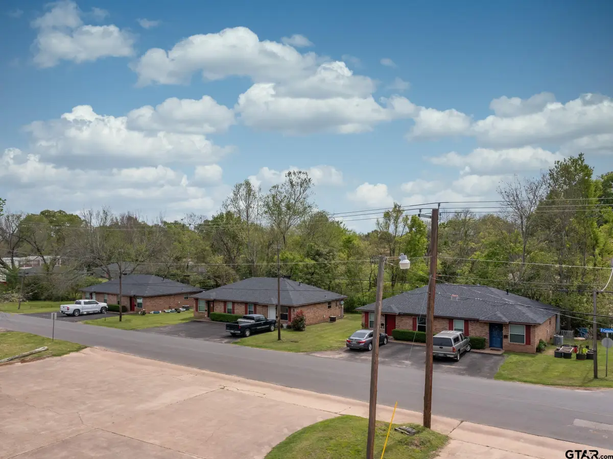 601-611 Canada Street, Jacksonville, TX 75766 - #1