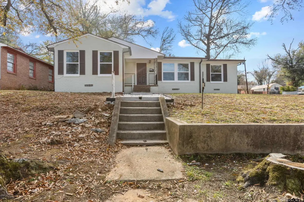 1330 Graham Dr., Tyler, TX 75701 - #1