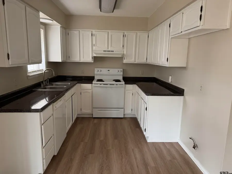 1610 Bowie Circle, Tyler, TX 75701 - #2