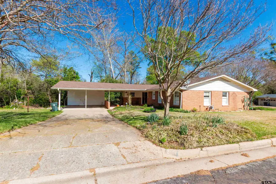 2111 Woodhaven Dr, Tyler, TX 75701 - #3