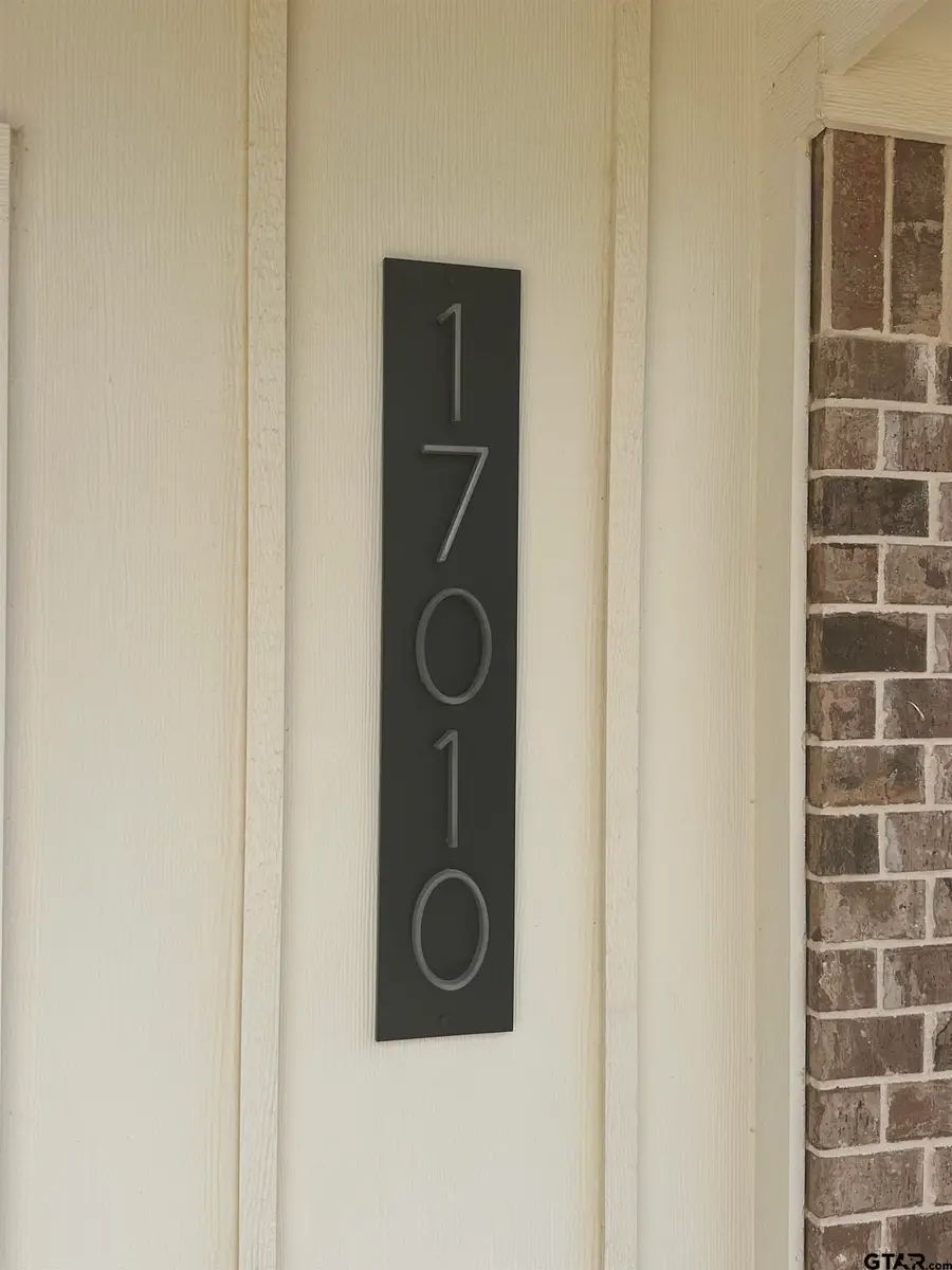 17010 Crossing Circle, Lindale, TX 75771 - #2