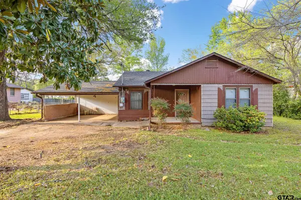 803 W Noble, Troup, TX 75789