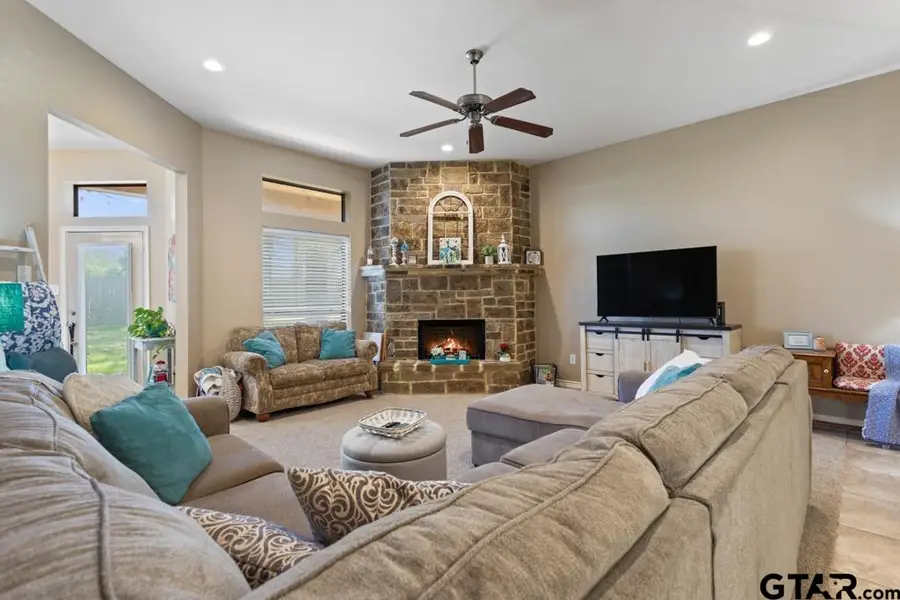 918 Millstone Ln, Chandler, TX 75758 - #3