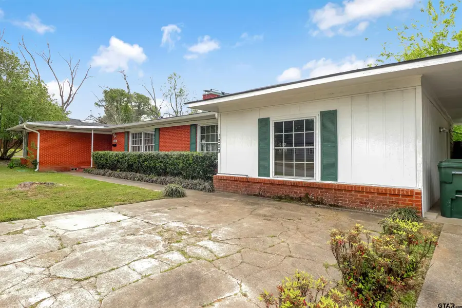 1209 E 8th, Tyler, TX 75701 - #2