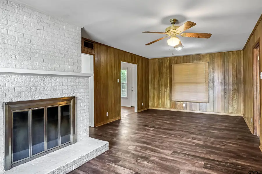 1209 E 8th, Tyler, TX 75701 - #3