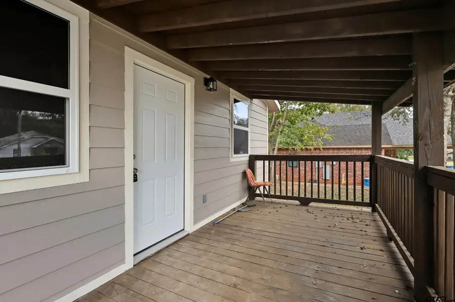 1005 E 9th, Mount Pleasant, TX 75455 - #3