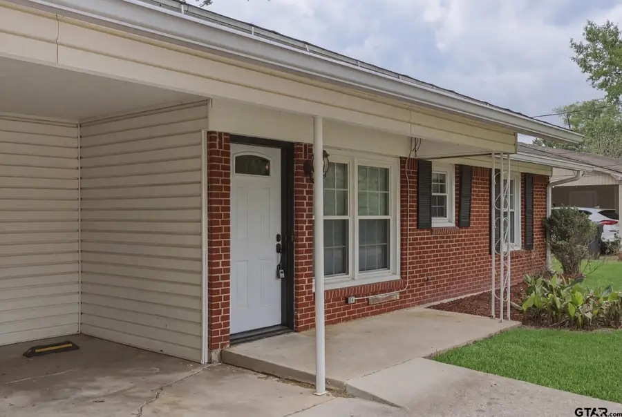 3122 Faith Ln, Tyler, TX 75701 - #3