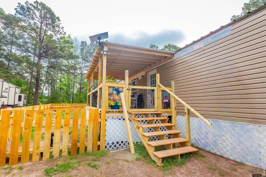 2761 Oak Trail Shores Dr, Chandler, TX 75758 - #2