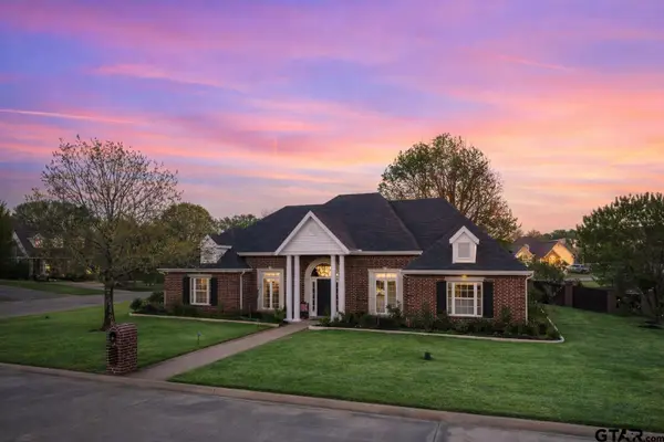 101 Gleneagles Dr, Mt Pleasant, TX 75455