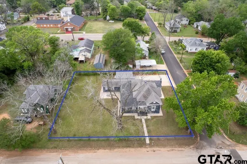 1419 N Sycamore St, Palestine, TX 75801 - #3