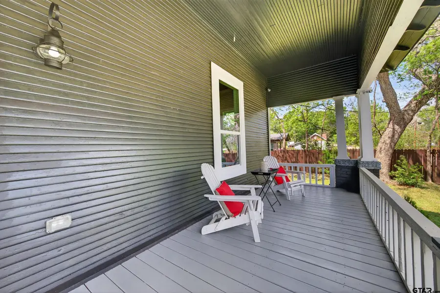 109 N Howard, Palestine, TX 75801 - #3