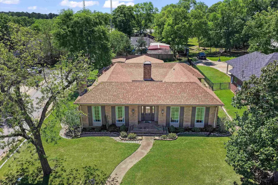 326 E. Main St, Henderson, TX 75652 - #2