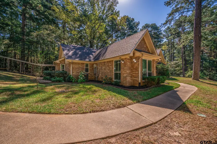 431 Gifford St., Rusk, TX 75785 - #3