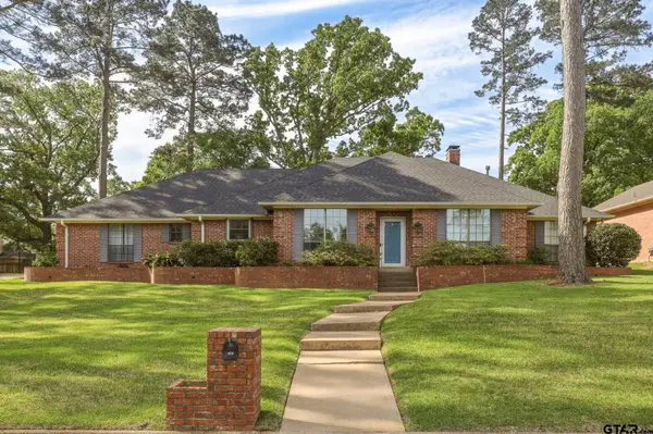 1261 Luann Ln, Tyler, TX 75703