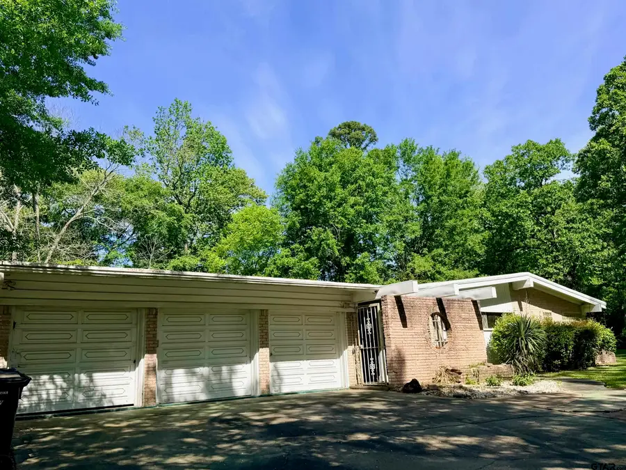 1021 Le Duke Blvd, Longview, TX 75601 - #2