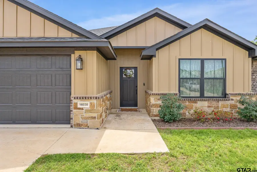 16030 Crossing Circle, Lindale, TX 75771 - #2