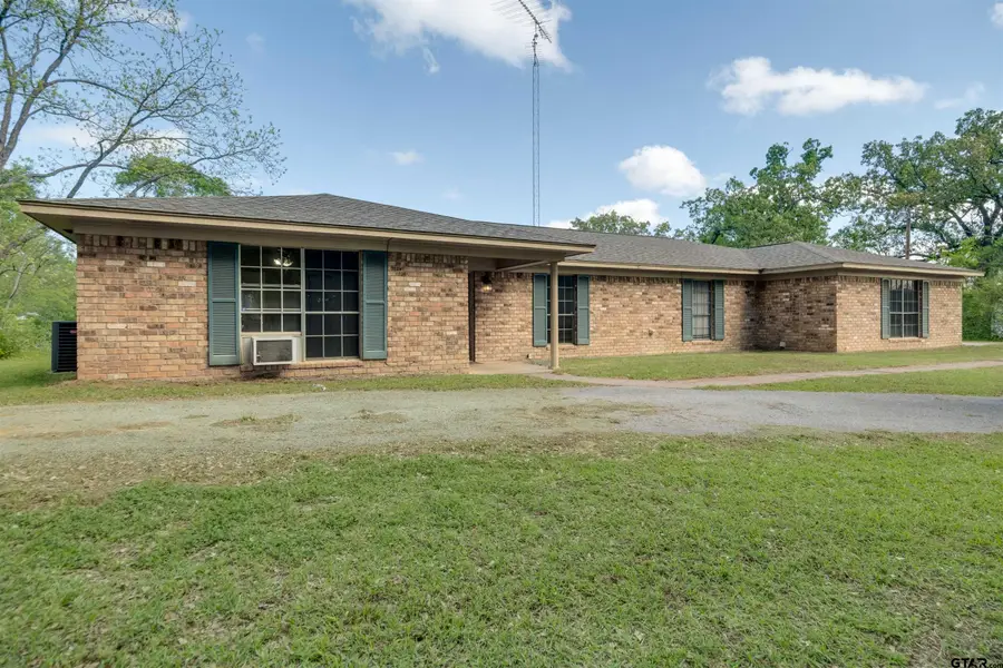 2015 Court Dr, Palestine, TX 75803 - #2