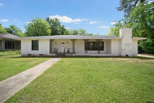 907 Henderson St., Jacksonville, TX 75766