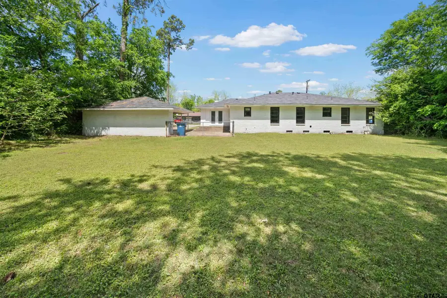 907 Henderson St., Jacksonville, TX 75766 - #3