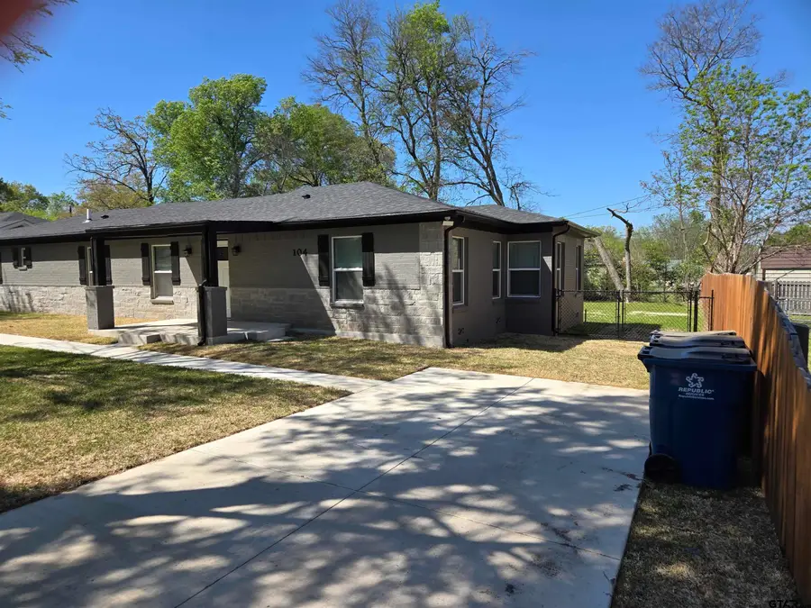 104 Leland Dr, Athens, TX 75751 - #2