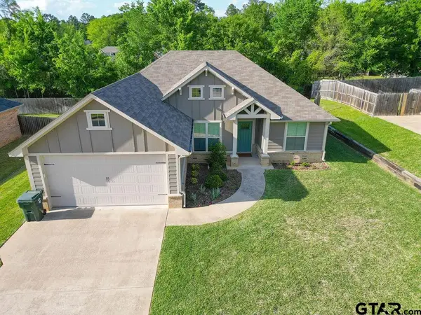 1725 Austin Dr, Tyler, TX 75701