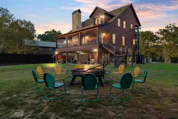 742 Private Road 7219, Jefferson, TX 75657