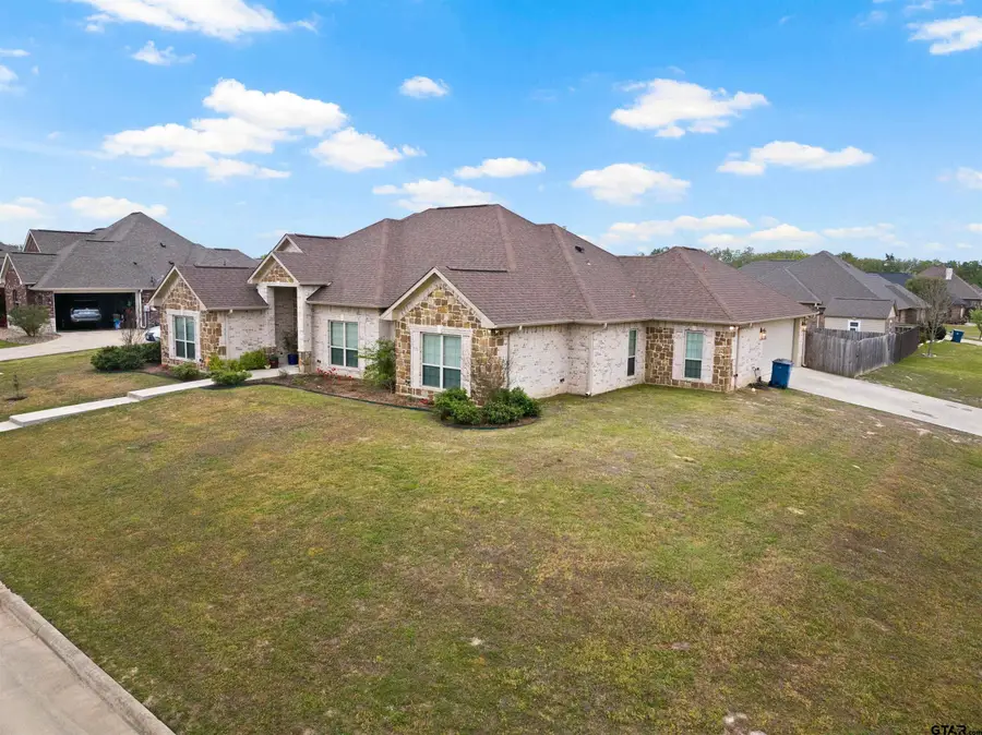 1000 Stone Bridge, Mount Pleasant, TX 75455 - #3