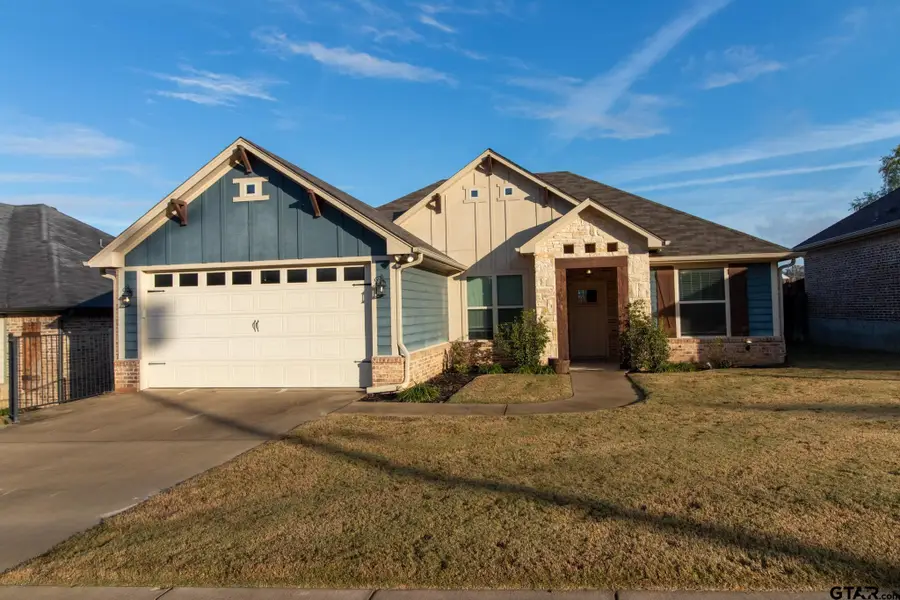 2806 Valley View St, Tyler, TX 75701 - #2
