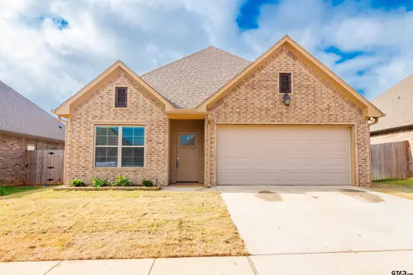 822 Lindsey Ln, Whitehouse, TX 75791