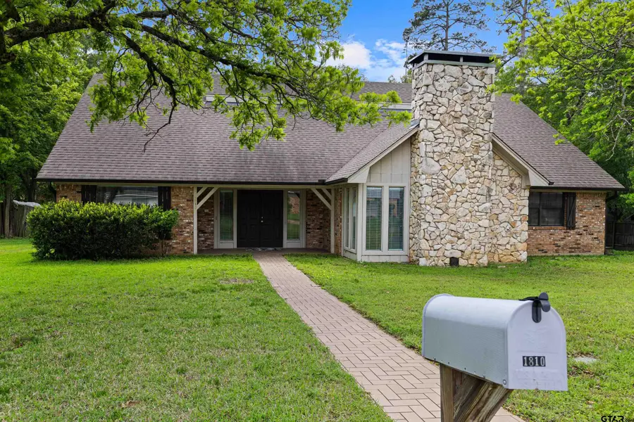 1810 Azalea Street, Gilmer, TX 75644 - #3