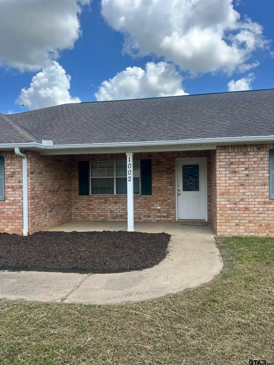 1002 S Boyd, Lindale, TX 75771 - #3